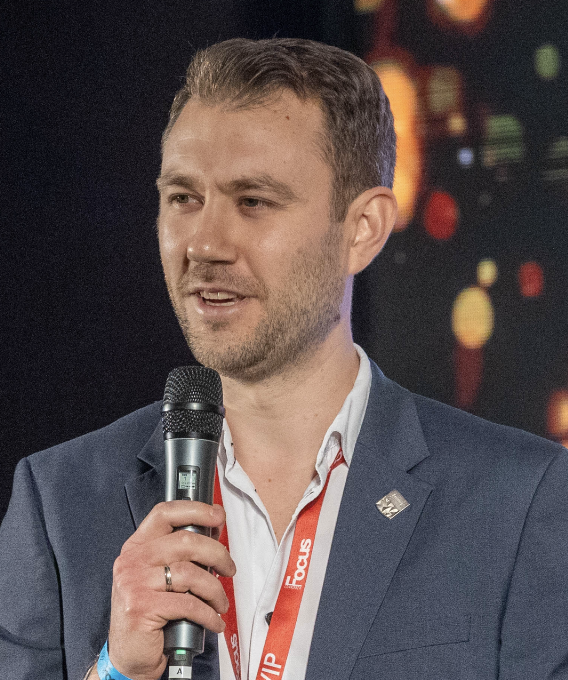 Strausz Krisztián